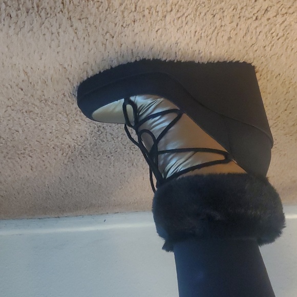 Brand new Jessica Simpson Myina Wedge Bootie - Picture 7 of 14